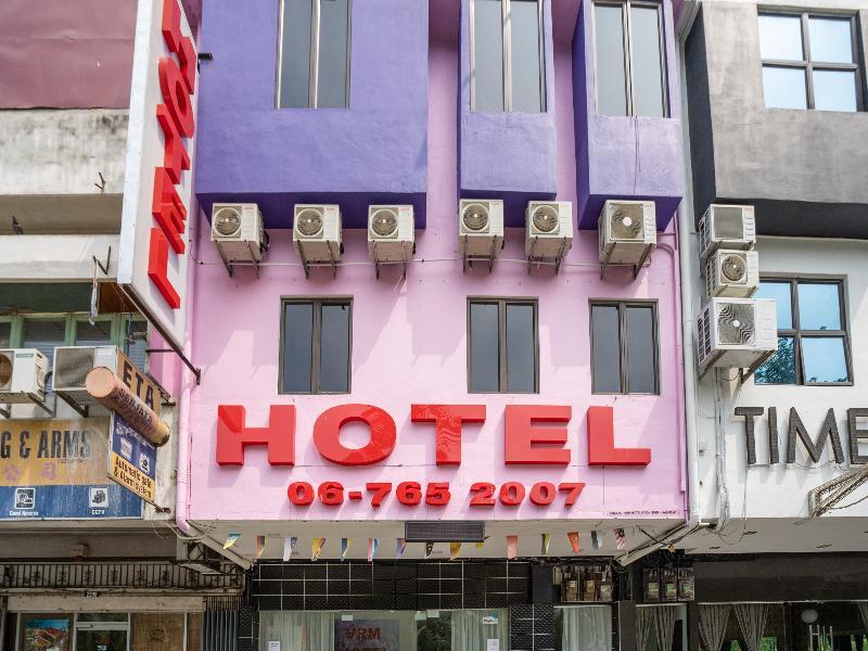 Hotel Oyo 44093 Vrm