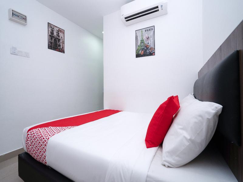 Hotel Oyo 44093 Vrm